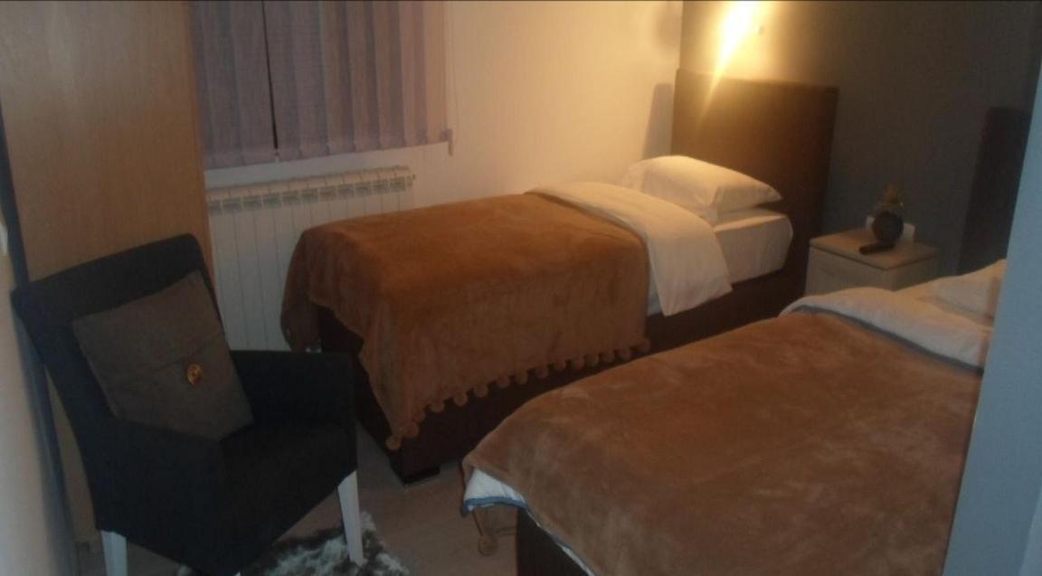 קולאסין Rooms Sanja מראה חיצוני תמונה